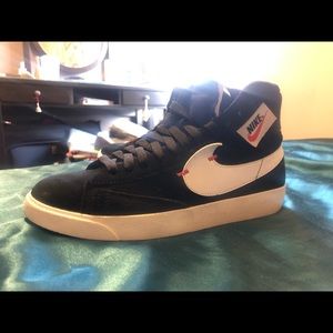 Bike Blazer Mid Rebel. WORN ONCE!!!!!